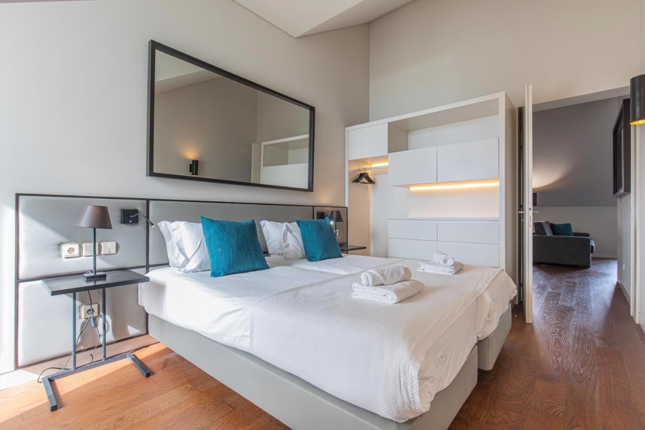 8 Building Apartment 403 T2 - River & Garden View Лиссабон Экстерьер фото